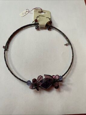 Necklace with earrings choker style